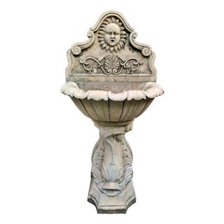 Nembro Marble Fountain, Venice, 20th Century For Sale