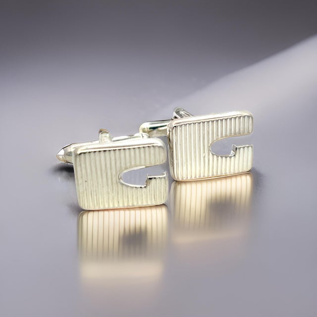 Authentic Gucci Estate Mens Cufflinks Sterling Silver G37 These iconic Gucci sterling silver cufflinks are a timeless...