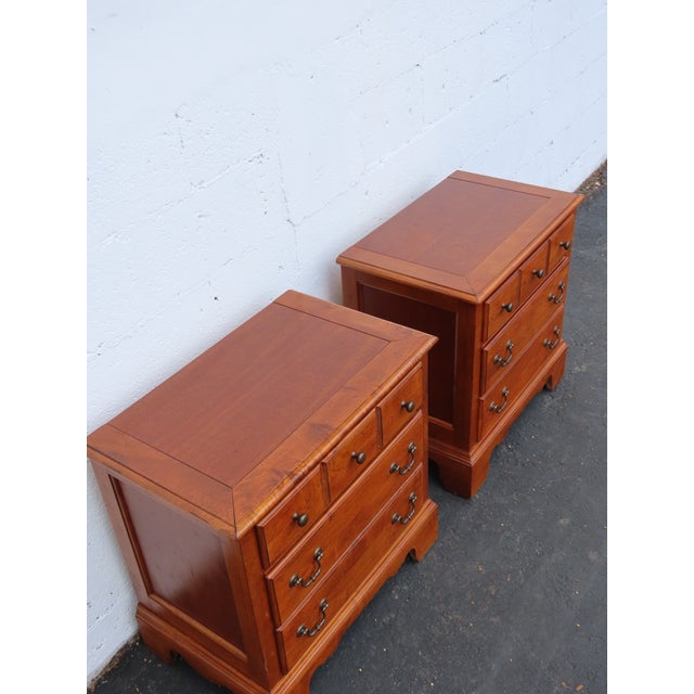 Solid Wood Nightstands End Side Bedside Tables a Pair 6588 For Sale - Image 13 of 18