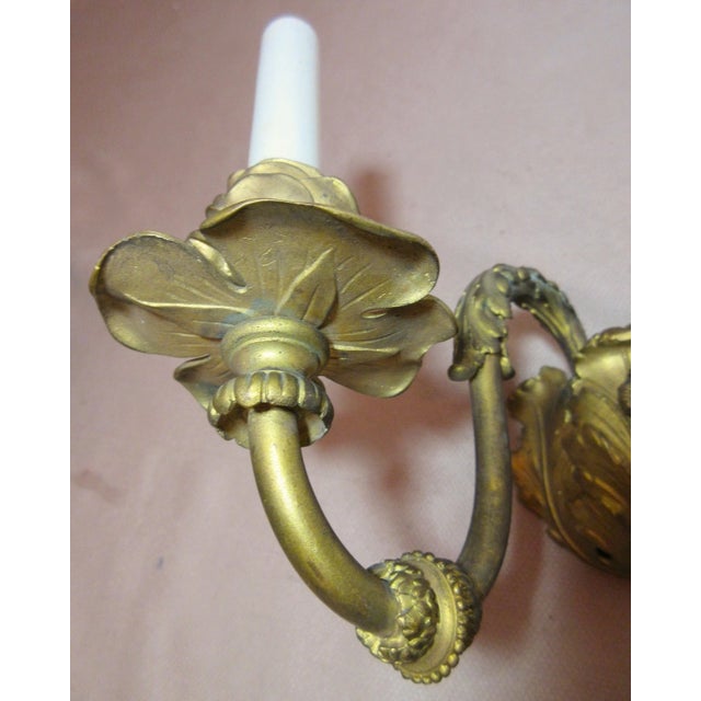 Metal Antique Ornate Gilded Dore Bronze Brass Electric Wall Fixture Sconce For Sale - Image 7 of 12