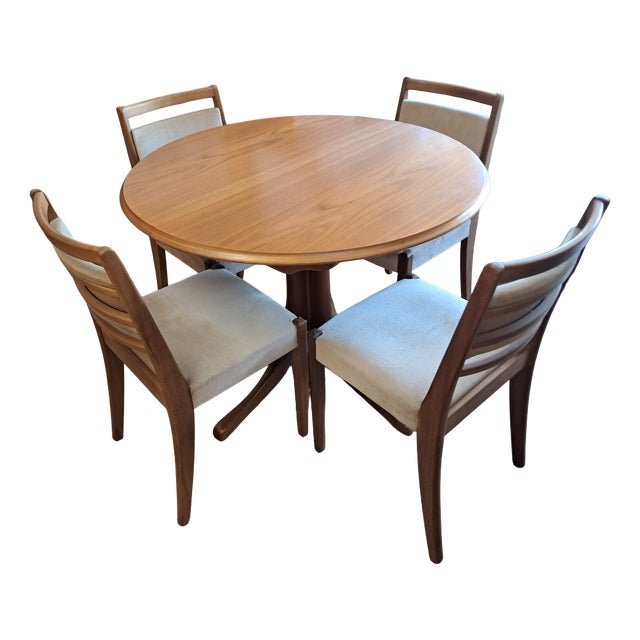 Mid-Century Teak Extending Dining Table and Chairs, 1970s, Set of 5 For Sale