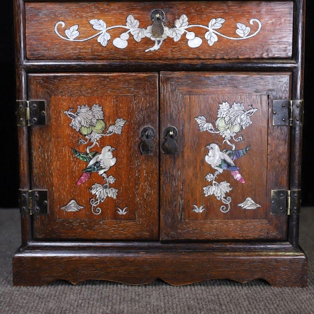 1970s Hardwood Table‑Top Jewelry Cabinet, Mother‑of‑Pearl Inlaid Gourd & Bird Motif Small Chest With Drawers & Cupboards For Sale In Los Angeles - Image 6 of 9