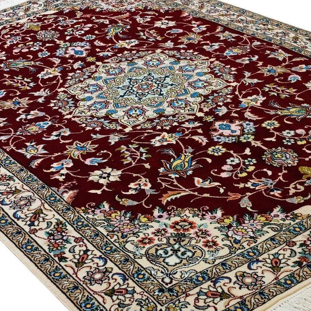 Hand-Knotted Nain Rug in Wool and Silk For Sale - Image 3 of 4