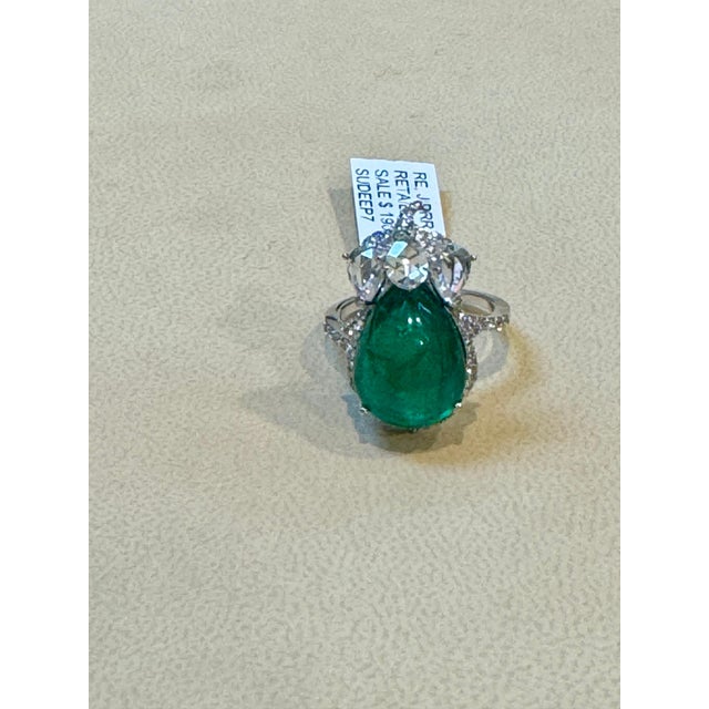 9 Ct Finest Zambian Sugar Loaf Emerald & 2 Ct Rose Cut Diamond Ring Size 7 For Sale In New York - Image 6 of 18