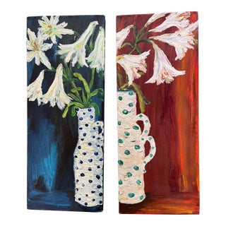 "Blue and Red Lilies in a Jug" Contemporary Diptych Oil Paintings by Lu Wray - Set of 2 For Sale