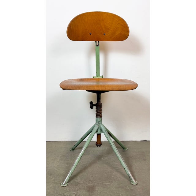 Industrial Green Workshop Chair, 1950s For Sale - Image 4 of 18