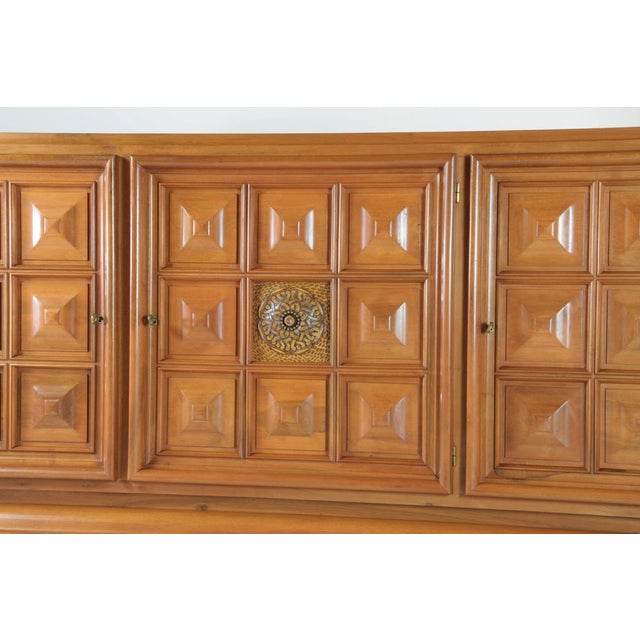 Large Brutalist Walnut Sideboard, France, 1940s For Sale - Image 10 of 13