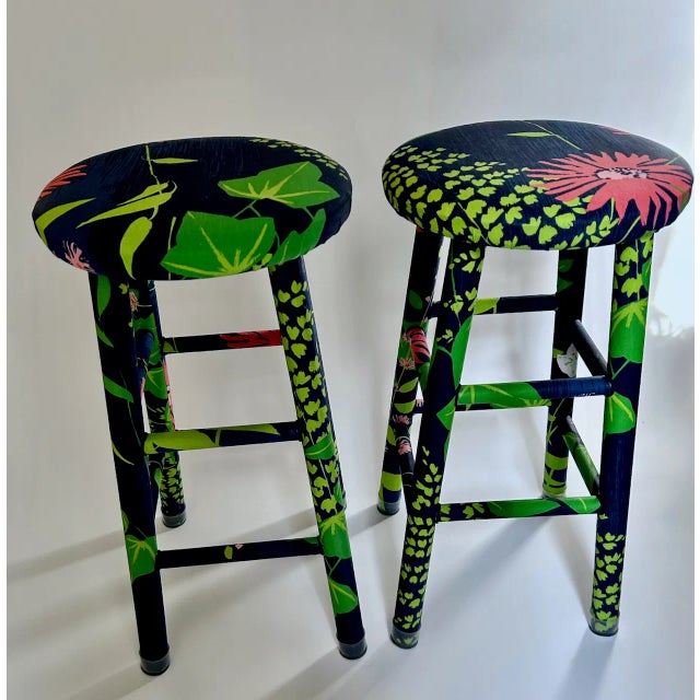 1960s Pair of Vintage Greeff "Summertime Collection" Fabric Wrapped Wooden Counter Stools For Sale - Image 5 of 18