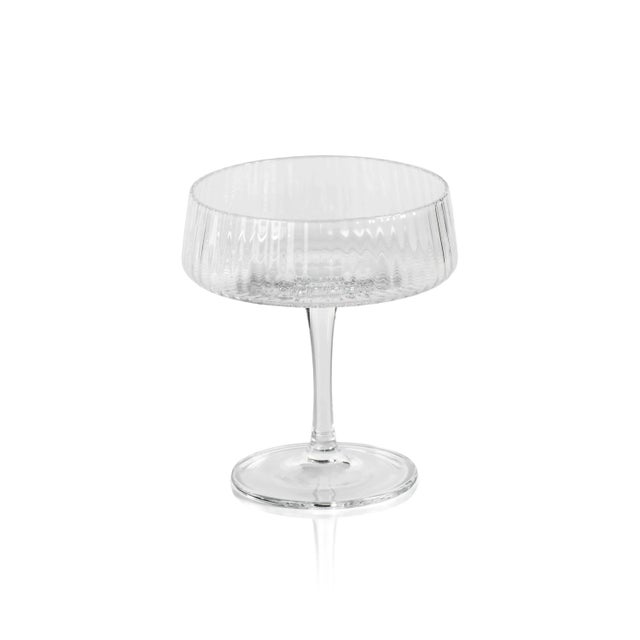 A chic textured glass set made from soda-lime glass for durability and clarity. The versatile functional coupe shape adds...