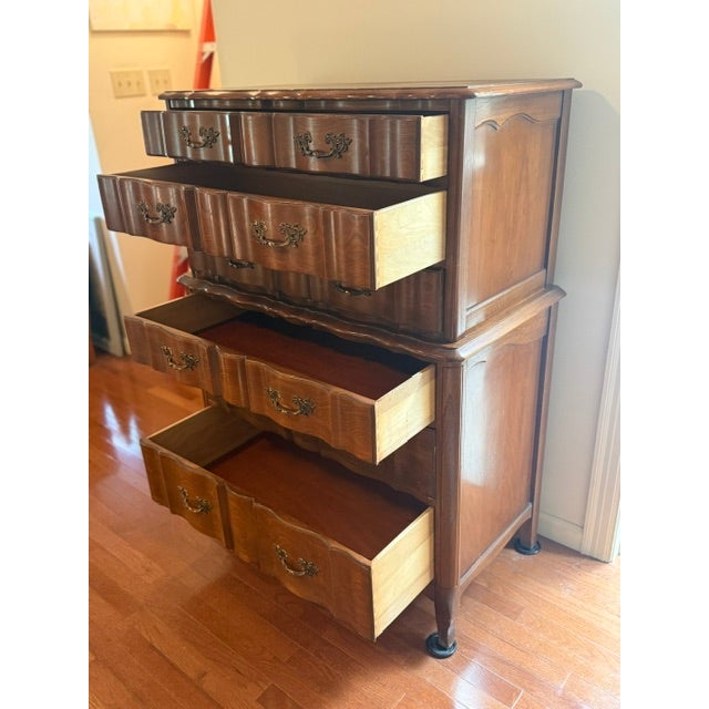 1960s French Provincial Highboy Dresser For Sale - Image 4 of 5