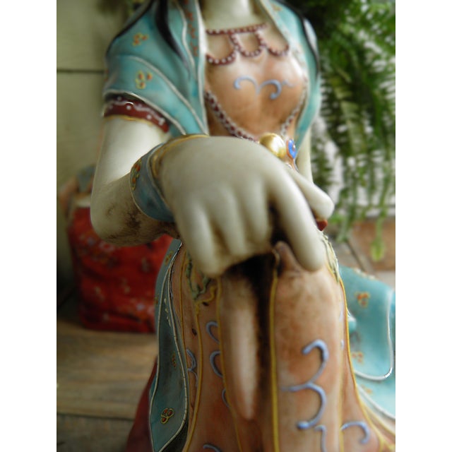 Rare Pair of Quan-Yin Buddhist Bodhisattvas of Compassion Porcelain Statues For Sale - Image 12 of 18