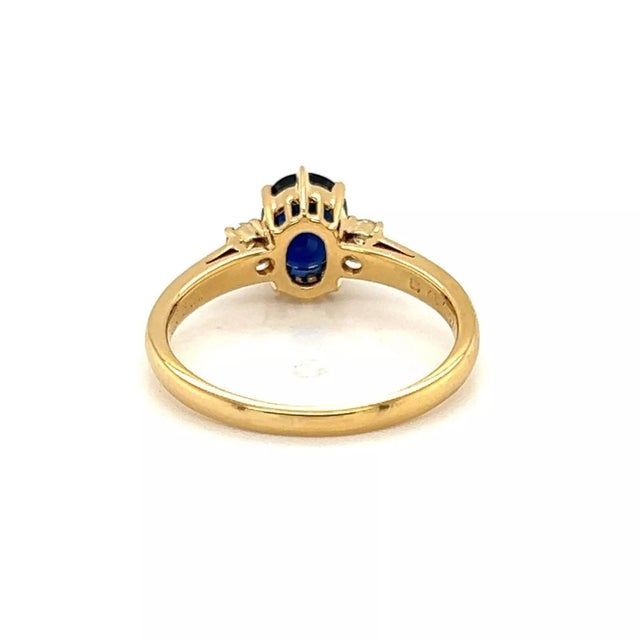 Late 20th Century Mikimoto Diamond Sapphire 18k Yellow Gold Ring, Size 6.5 For Sale - Image 5 of 8