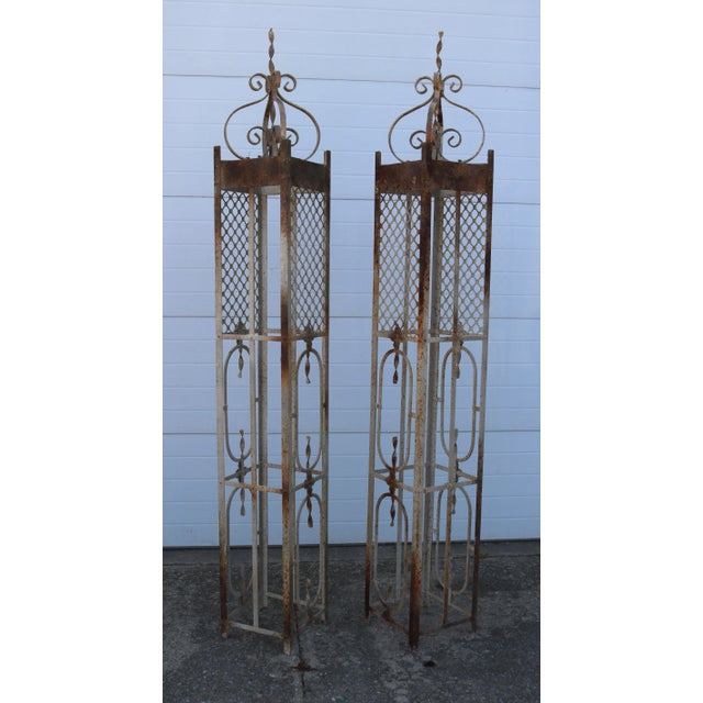 Early 21st Century Large Wrought Iron Painted Distressed Trellises - Set of 2 For Sale - Image 9 of 10