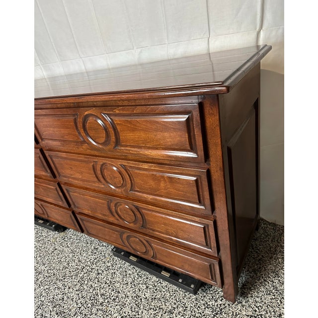 Super clean GUY CHADDOCK “MELROSE Collection” 8 drawer dresser. Circa 1990’s Made in USA! Measures 72” x x 20.5” d x 37” h