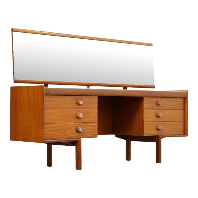 1960s Mid Century Vanity by White & Newton of Portsmouth For Sale
