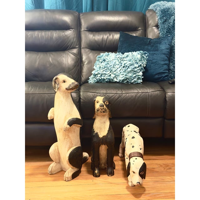 American Large Early 20th C Folk Art Carved Dog Trio – Primitive Americana For Sale - Image 3 of 9