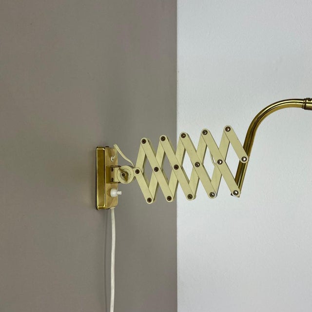 Scissors Wall Light in Brass and Metal from Sis Leuchten, Germany, 1950s For Sale - Image 3 of 17