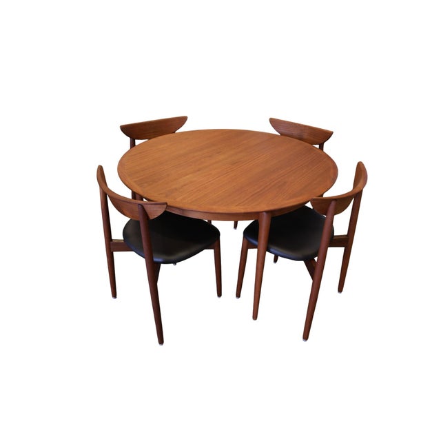 An exceptionally well-made danish dining table from the 1960s, designed by svend åge madsen and manufactured by k. Knudsen...
