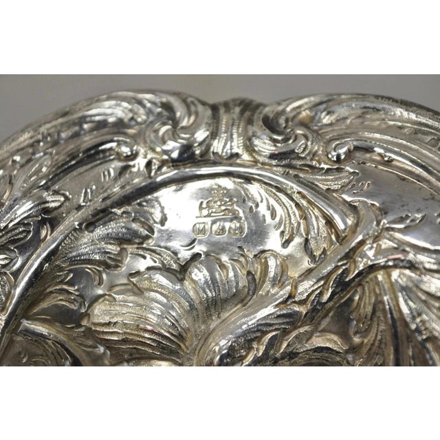 Early 20th Century M&h English Victorian Art Nouveau Silver Plated Floral Repousse Fruit Bowls Pair For Sale - Image 9 of 12