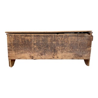 18th Century Farmhouse Primitive Pine Grain Bin For Sale