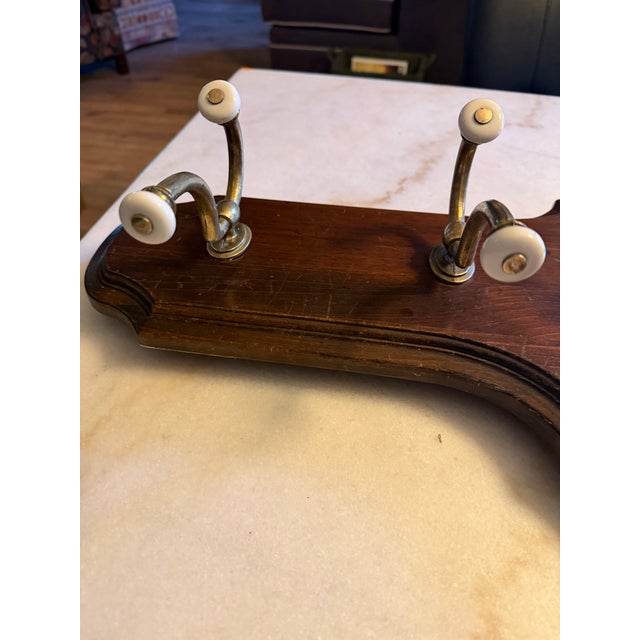 Ethan Allen Vintage Ethan Allen Old Tavern Antiqued Pine Hall Mirror With Coat & Hat Hooks For Sale - Image 4 of 12
