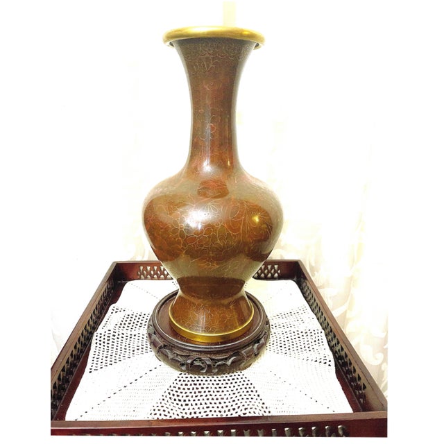 This large, one-color vase will make a statement wherever it is placed. We had it as a centerpiece on the dining table...