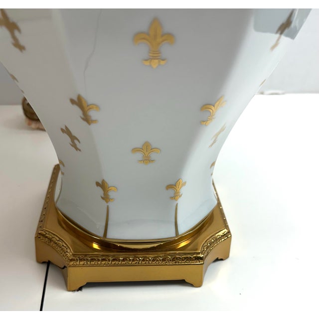 Ceramic Vintage Fleur De Lis Porcelain Table Lamps Pair For Sale - Image 7 of 11