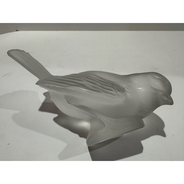 Late 20th Century Lalique France Moineau Hardi Frosted Crystal Sparrow Bird Figurine For Sale - Image 5 of 7