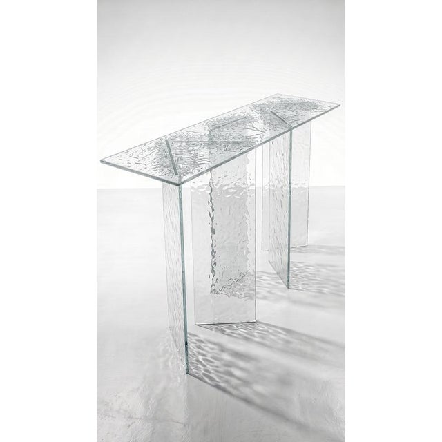 Zero Rectangular Console Table in Epoxy Resin & Crystal Clear Glass by Wedo For Sale - Image 4 of 8