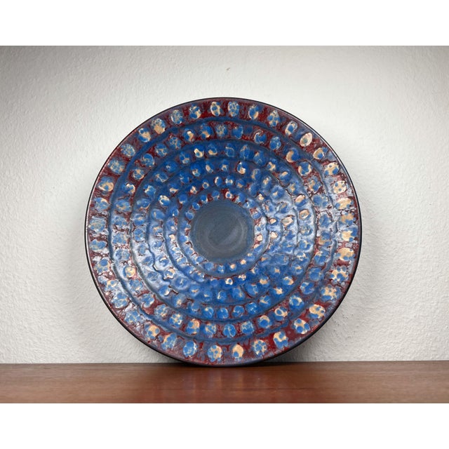 Large Mid-Century Modern German Studio Pottery Decorative Wall Plate by Eva Fritz-Lindner for Karlsruher Majolika, 1960s For Sale - Image 4 of 18