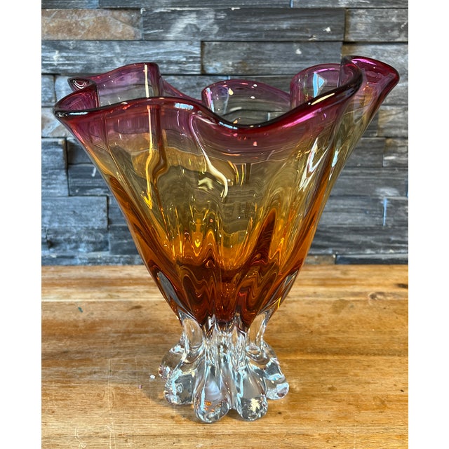 Art Glass Ruffled Vase Clear Base Amber Cranberry Ombre Effect For Sale In New York - Image 6 of 12