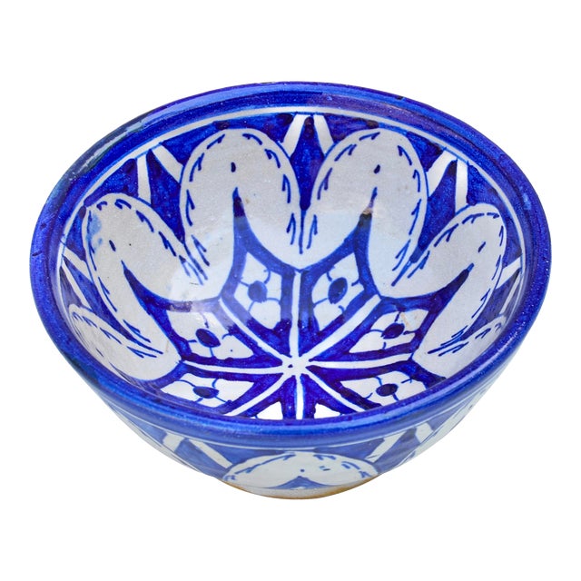 Mid 20th Century Blue Moorish-Patterned Ceramic Decorative Bowl For Sale