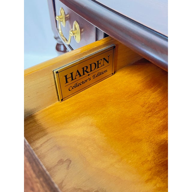 Hepplewhite Vintage Harden Furniture "Circa 1991" Collector's Edition Cherry Bowfront Console / Writing Desk For Sale - Image 3 of 16