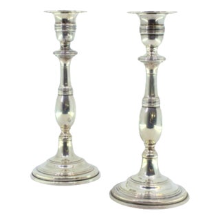 Plain Silver Candlesticks with Friezes on the Circular Bases, Set of 2 For Sale
