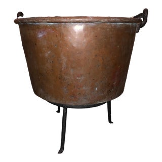 Antique Massive Heavy Handmade Copper Tub; Curved Handmade Handle With Metal Stand For Sale