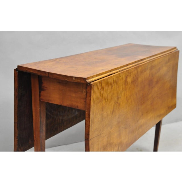 Antique American Federal Tiger Maple Narrow Drop Leaf Breakfast Dining Table For Sale - Image 14 of 18
