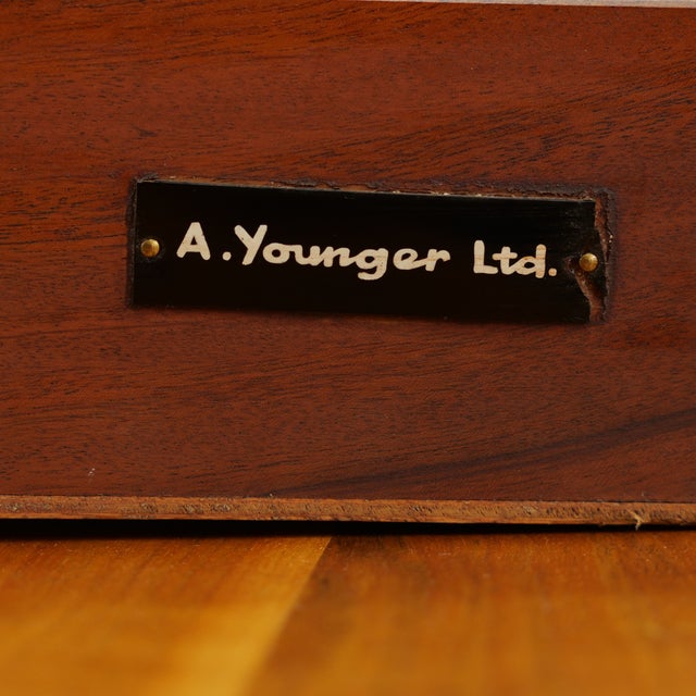 1970s Mid Century Vanity Dresser by A. Younger LTD For Sale - Image 10 of 10