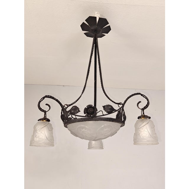 French Art Deco Chandelier from Verrerie Dart Degué, 1920s For Sale - Image 4 of 10