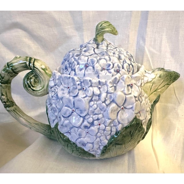Farmhouse Fitz & Floyd Oci Blue Hydrangea Teapot & Pitcher Set For Sale - Image 3 of 11