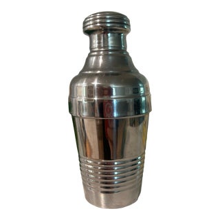 Small Size Italian 1950s Cocktail Shaker in Stainless Steel For Sale