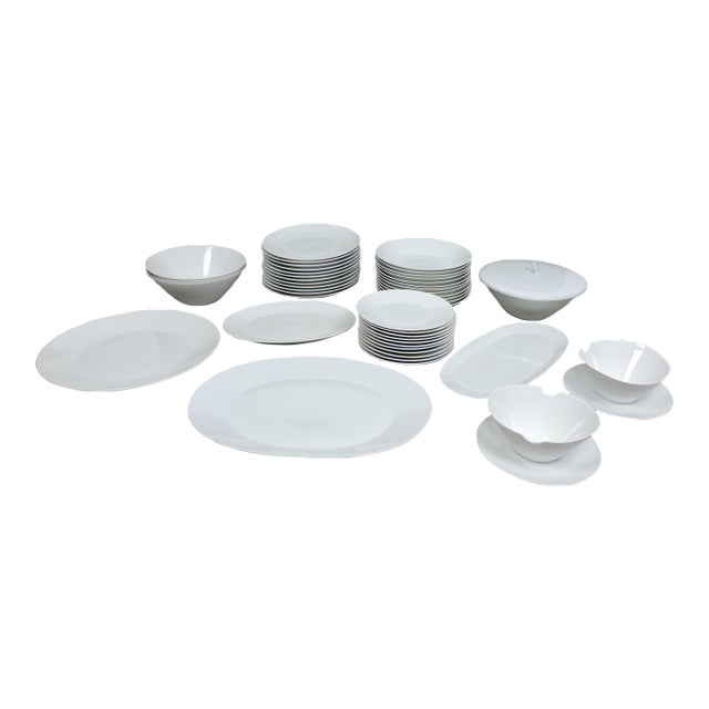 Mid Century Rosenthal Raymond Loewy Form 2000 Classic Modern White Dinner Set- 45 Pieces For Sale