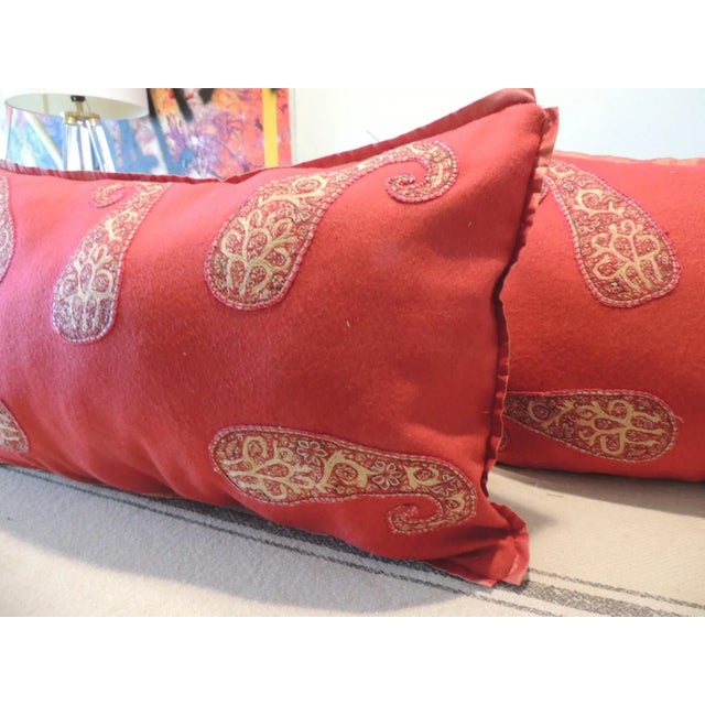Textile Vintage Red Felt Paisley Applique Lumbar Decorative Pillows - Set of 2 For Sale - Image 7 of 7
