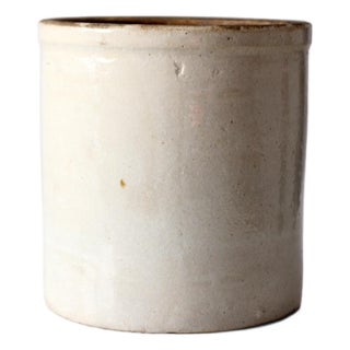 Antique White Salt Glaze Stoneware Crock With Brown Interior For Sale