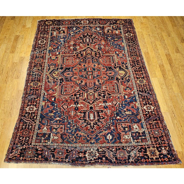 Vintage Persian Heriz Serapi Rug, Hand-Knotted Wool, Geometric Pattern, Rust-Red & Blue, 7x10 For Sale - Image 12 of 18