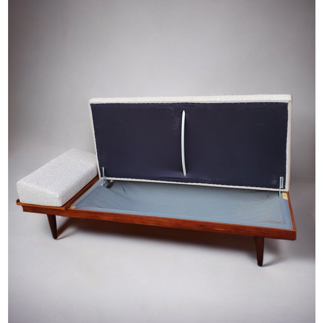 Vintage Scandinavian Daybed in Teak and Beige Fabric by Ingmar Relling for Ekornes, 1960s For Sale - Image 9 of 11
