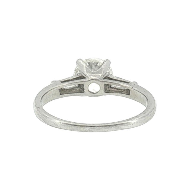 Contemporary Mid-Century Platinum .94 Carat Old European Cut and Tapered Baguette Ring, Size 4.5 For Sale - Image 3 of 5