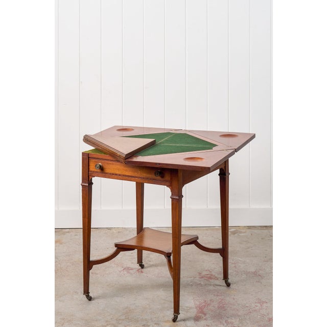 Early 20th Century Edwardian Mahogany Envelope Card Table With Cross Banded Edge For Sale In Charleston - Image 6 of 18