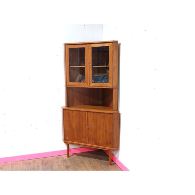 Brown 1960s Mid Centuy Modern Vntage Teak Corner Display Cabinet Danish For Sale - Image 8 of 11