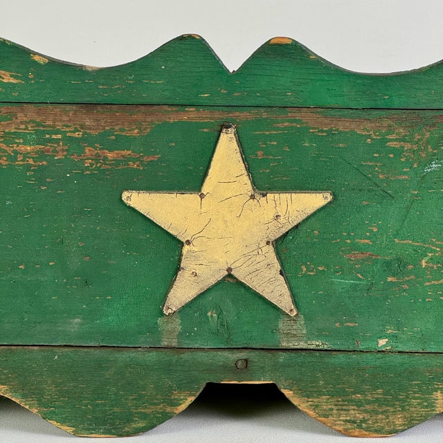Unique Antique Americana Folk Art Wooden Planter With Stars and Indian Profile Ends For Sale - Image 4 of 13