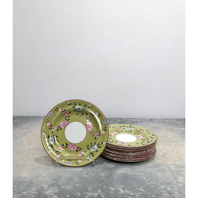 A 19th-century English floral pattern Spode part dessert service. This service consists of 12 plates, 2 rectangle dishes,...